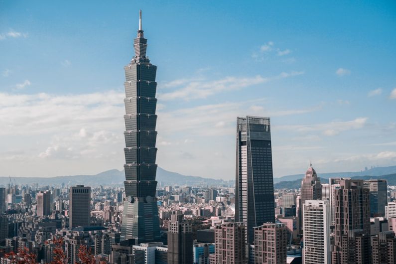 Taipei 101 - aerial view of buildings during daytime