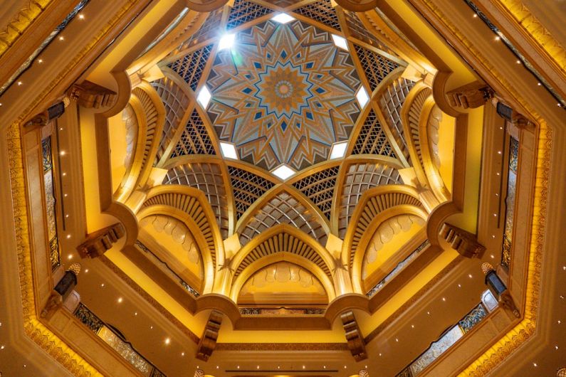 Emirates Palace - brown and black floral ceiling