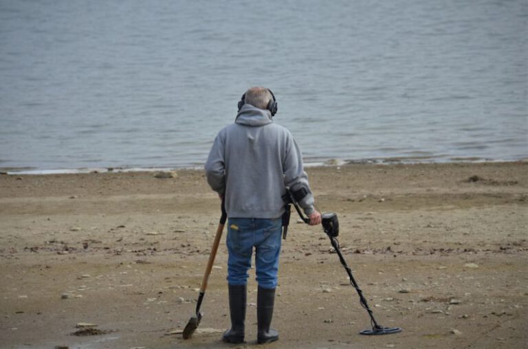 Secrets of the Sea: Salvaging Sunken Treasures